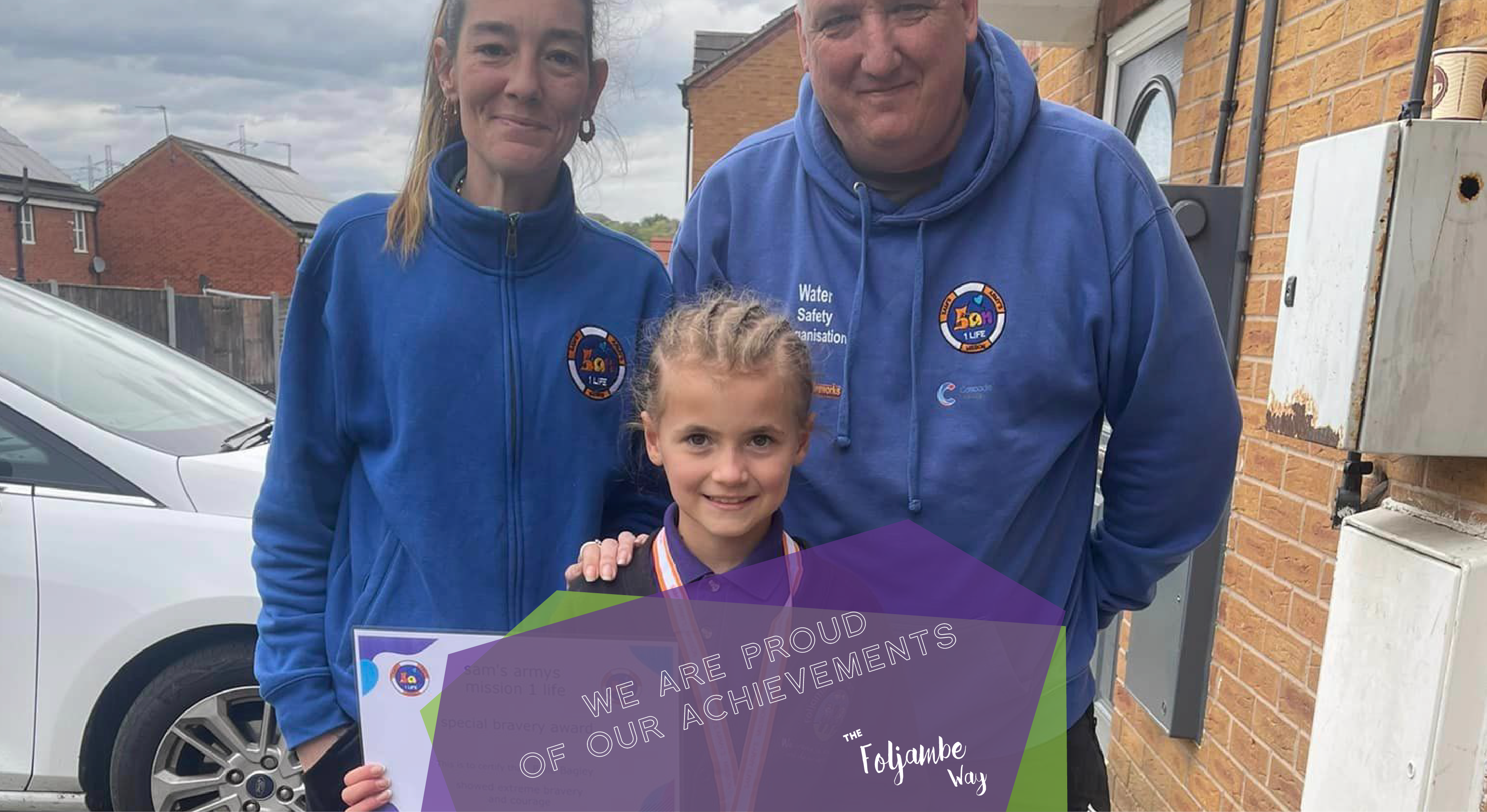 Billie with Sam's Army receiving her certificate